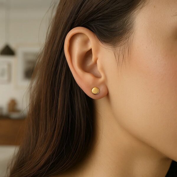 14k Yellow Gold Polished Round Post Earrings(5.5mm) - alternate view 2