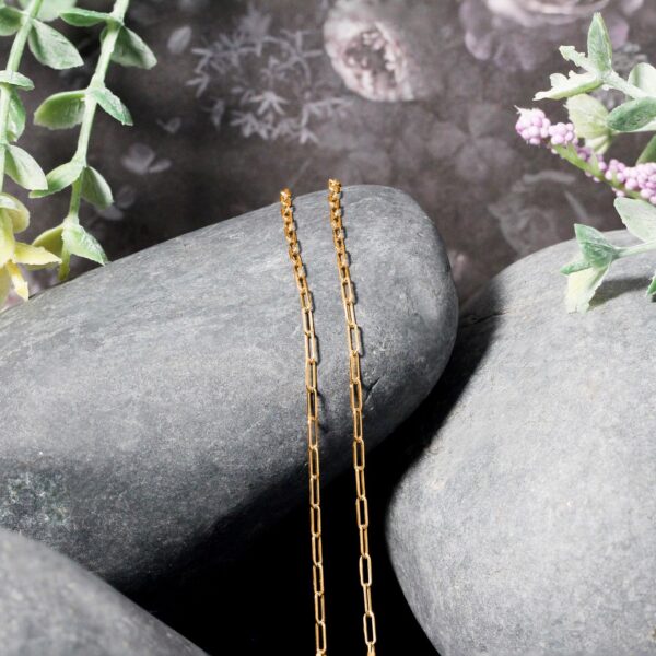 14k Yellow Gold Adjustable Paperclip Chain (1.50 mm) - alternate view 3
