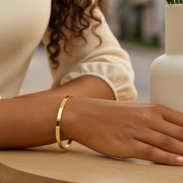 14K Yellow Gold Classic Bangle (4.00 mm) - alternate view 5