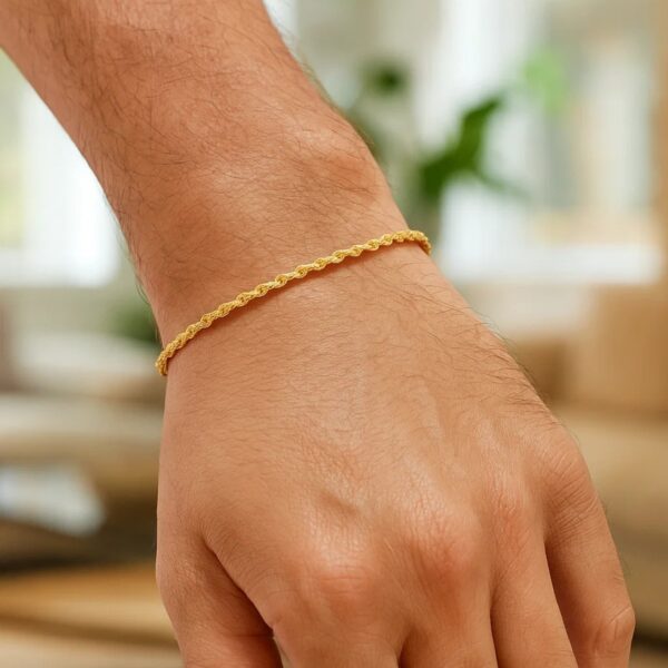 Lite Rope Chain Bracelet in 14k Yellow Gold (1.50 mm) - alternate view 3