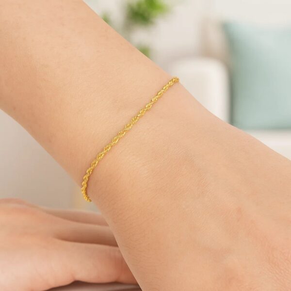 Lite Rope Chain Bracelet in 14k Yellow Gold (1.50 mm) - alternate view 4