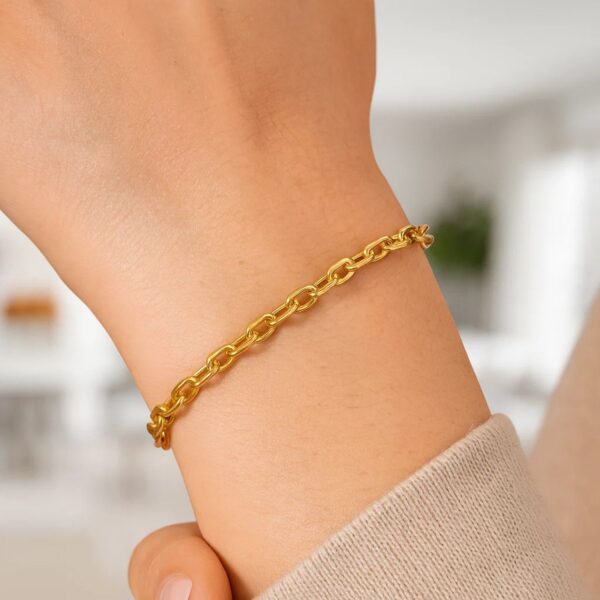 14K Yellow Gold Cable Chain Bracelet (3.30 mm) - alternate view 3
