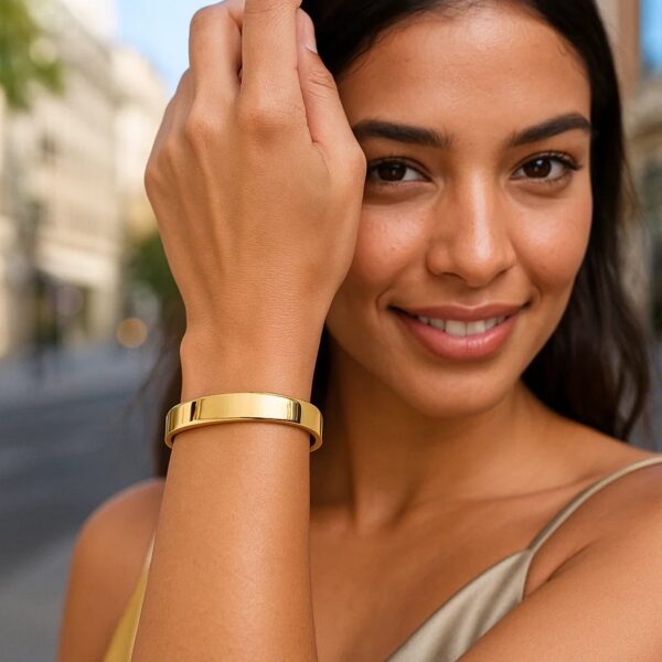 14K Yellow Gold Classic Polished Bangle (10.00 mm) - alternate view 4