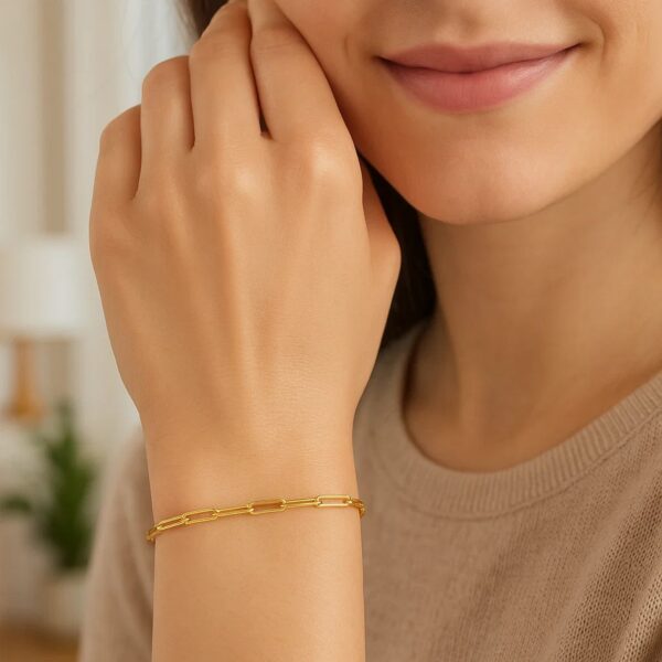 14K Yellow Gold Paperclip Bracelet (2.50 mm) - alternate view 3