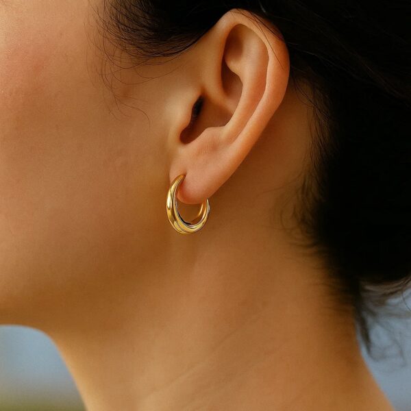 14k Yellow Gold Oval Hoop Earrings(5x20mm) - alternate view 2