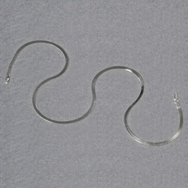 14k White Gold Super Flex Herringbone Chain (2.80 mm) - alternate view 5