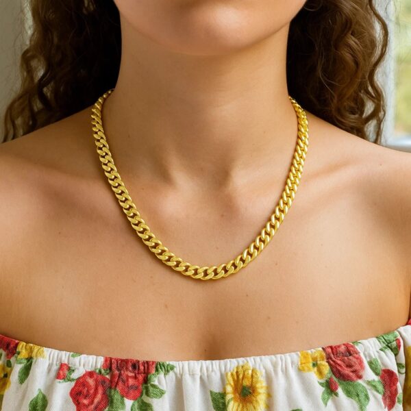 14k Yellow Gold Polished Miami Cuban Chain Necklace - alternate view 5