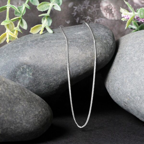 14k White Gold Round Wheat Chain (0.80 mm) - alternate view 2