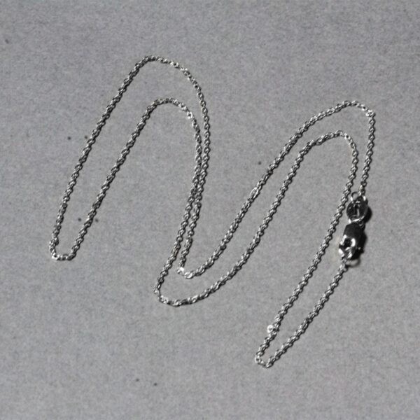 18k White Gold Diamond Cut Cable Link Chain (0.80 mm) - alternate view 5