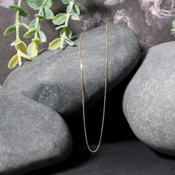 14k Yellow Gold Diamond Cut Cable Link Chain (0.68 mm) - alternate view 4