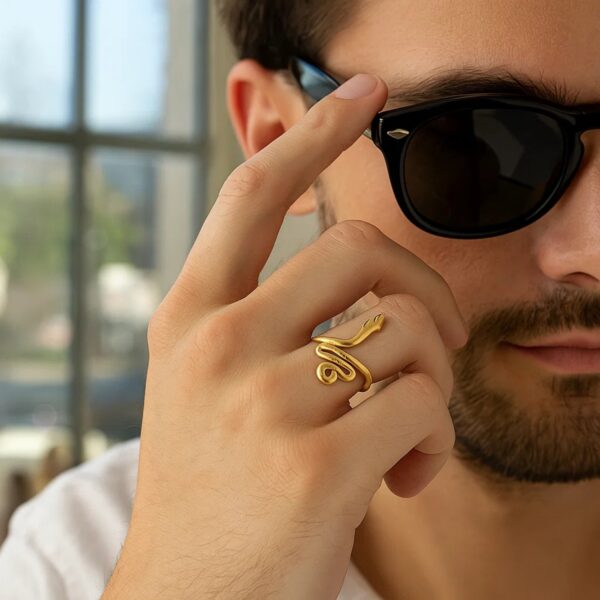Snake Ring in 14K Yellow Gold (2.00 mm) - alternate view 5
